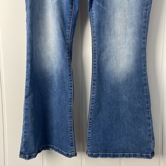 Torrid Luxe Slim Boot Cut Jeans Women's Size 14XS Soft Comfy Stretch Casual - Picture 8 of 15